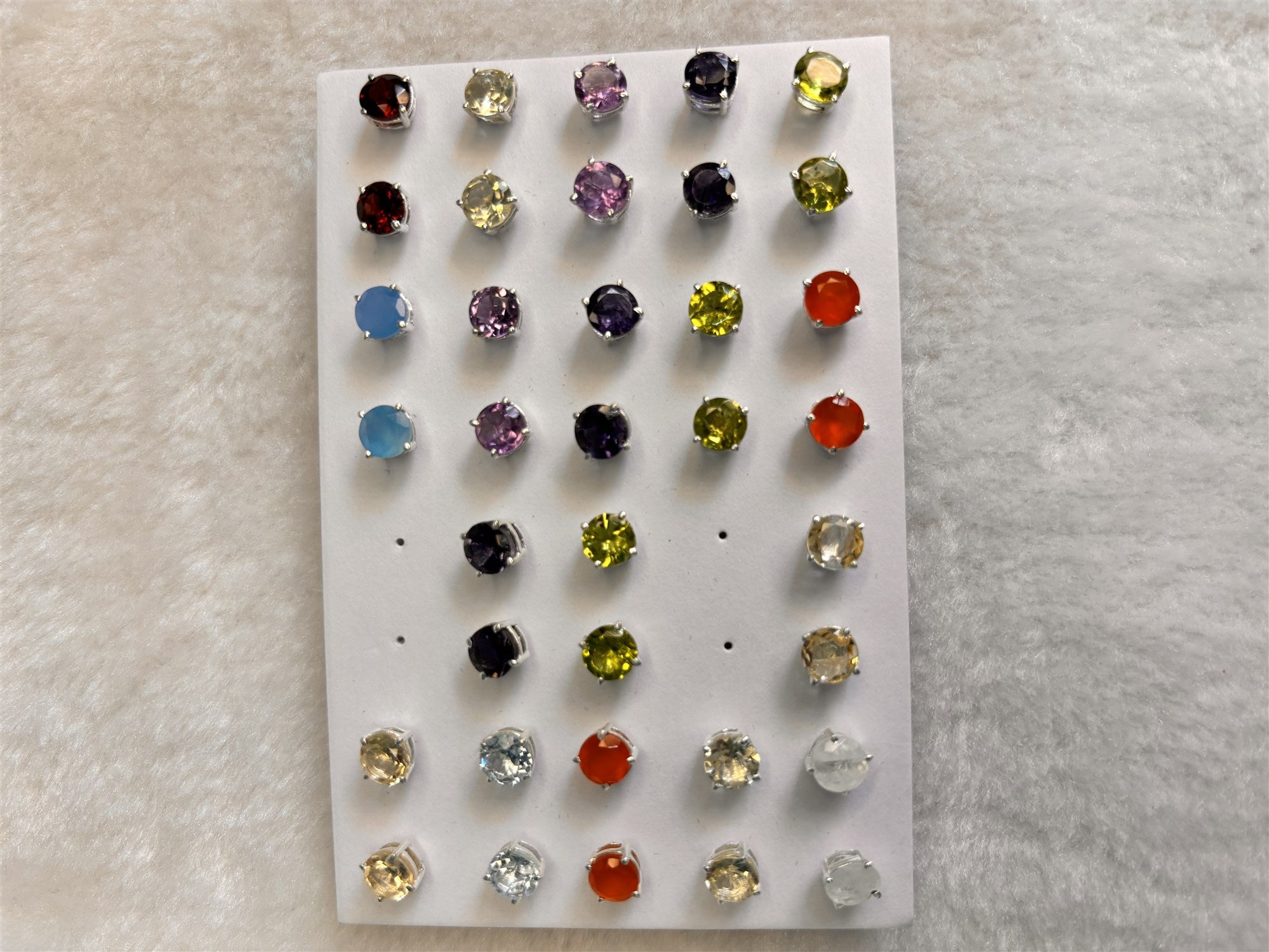 Assorted gemstones round (18pieces)
