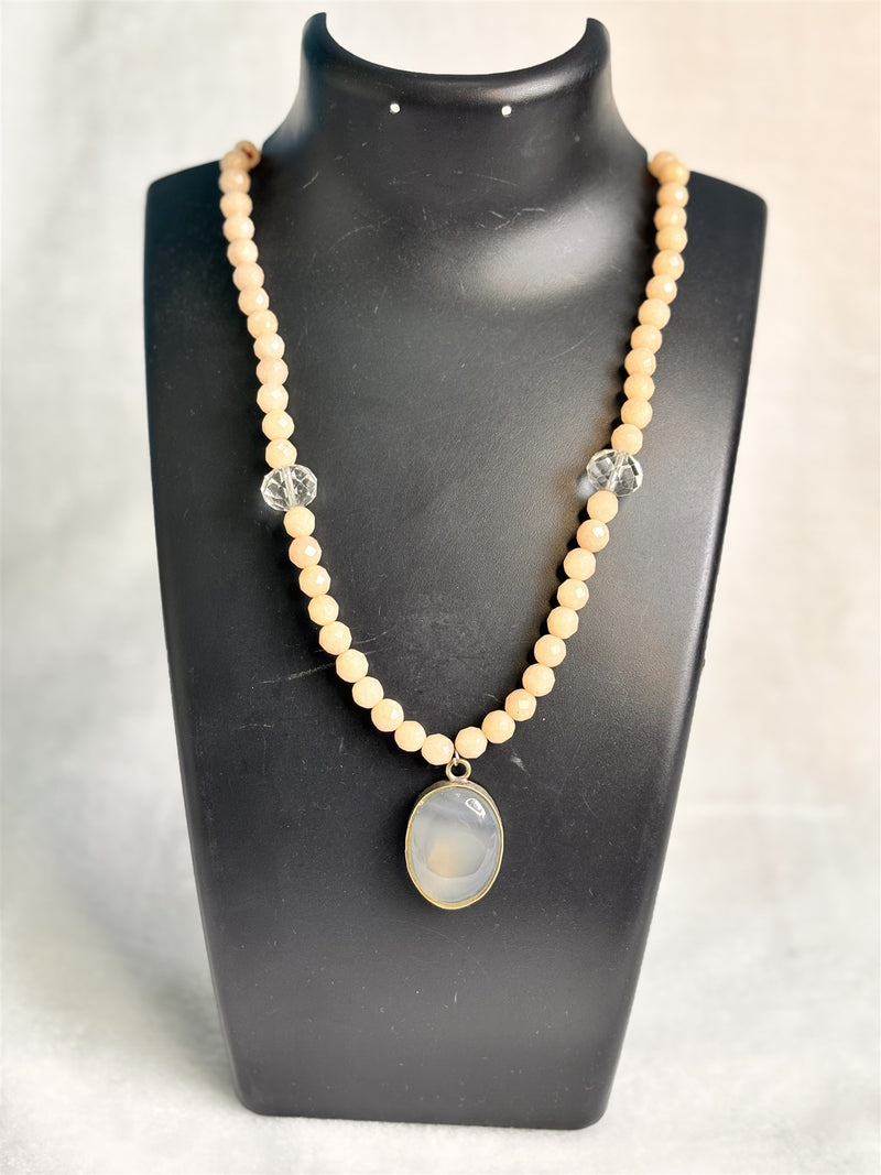 Onyx Orange Beads with Agate Pendant Necklace