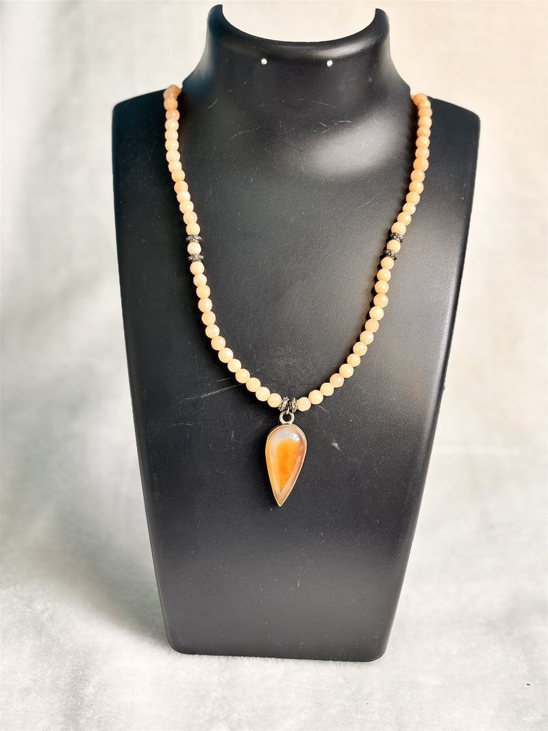 Onyx Orange Beads with Agate Teardrop Pendant Necklace