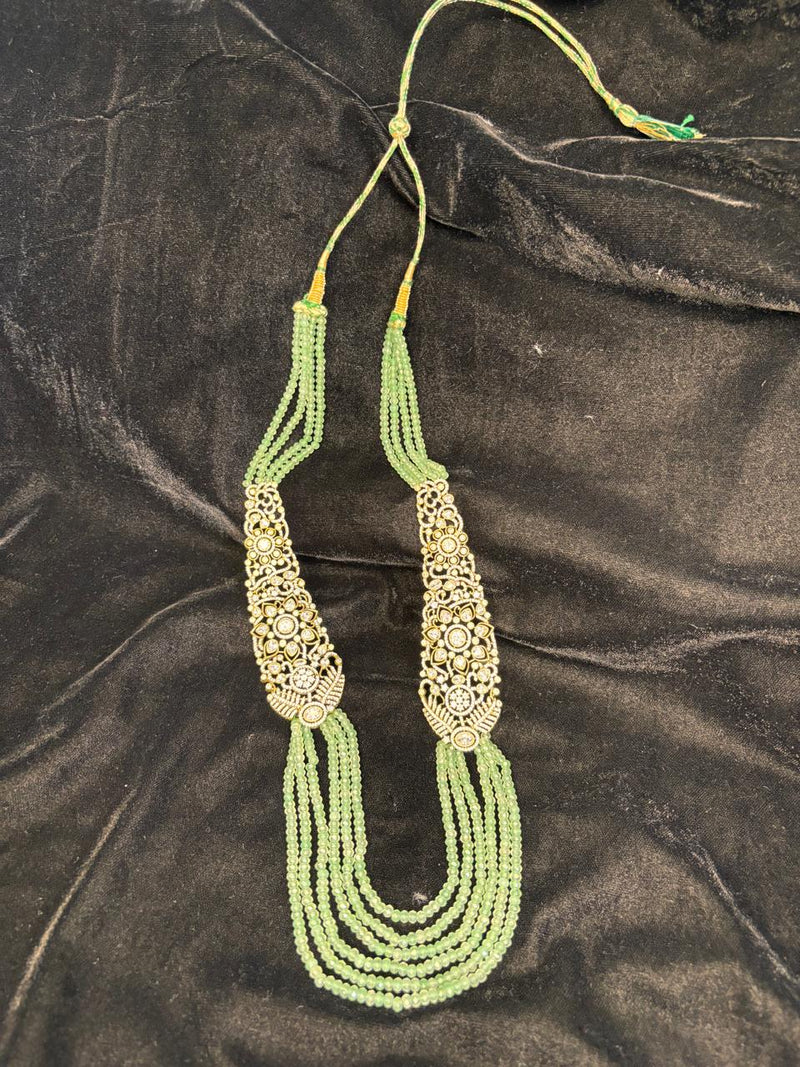 Green Onyx Beads Necklace with Victorian Side Pendants
