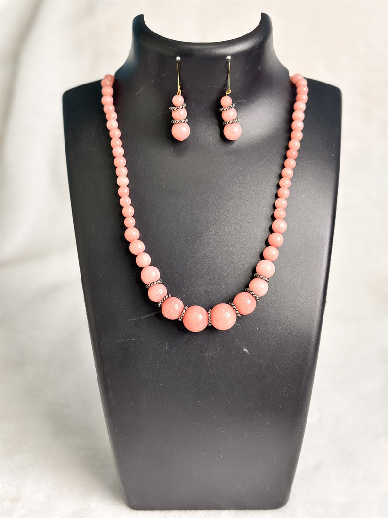 Onyx Pink Smooth Gradual Necklace with Earrings