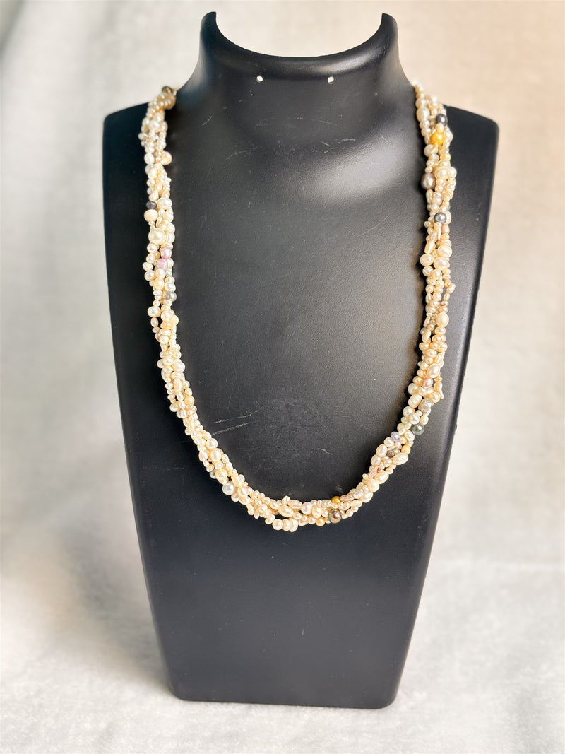 Pearls Uneven Size Small Necklace